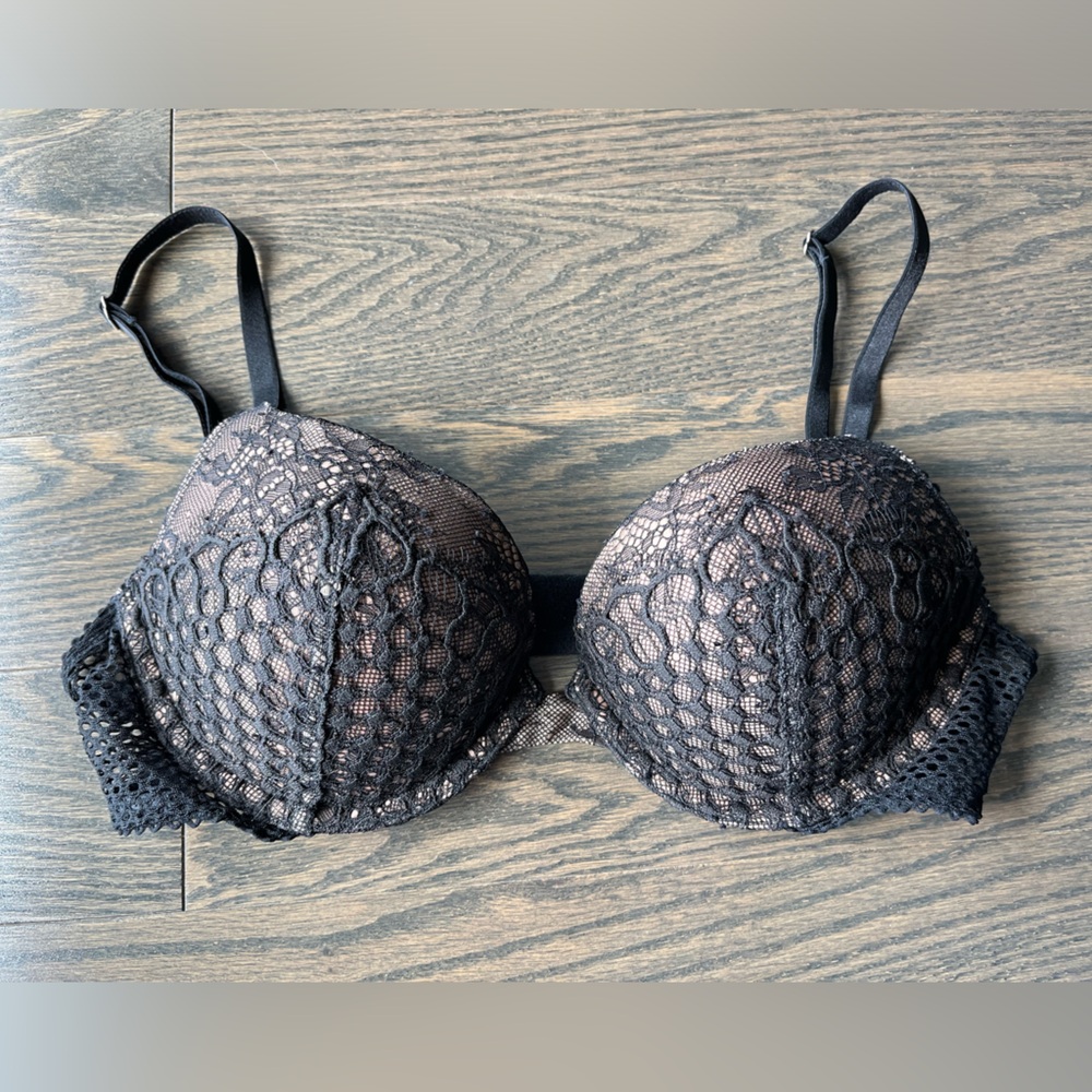 Victoria secret Very sexy pushup bra 34B